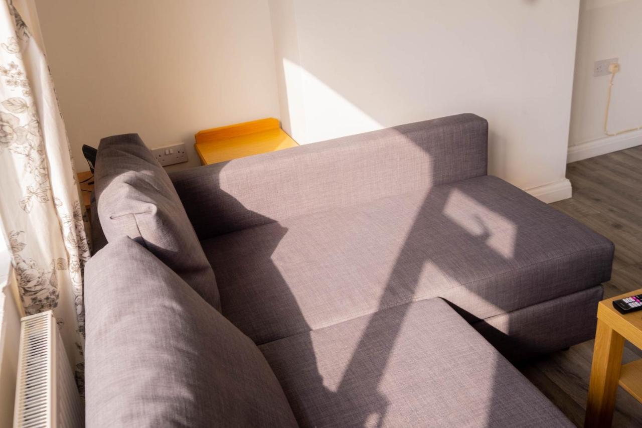 Spring House With Private Parking Villa Кентърбъри Екстериор снимка