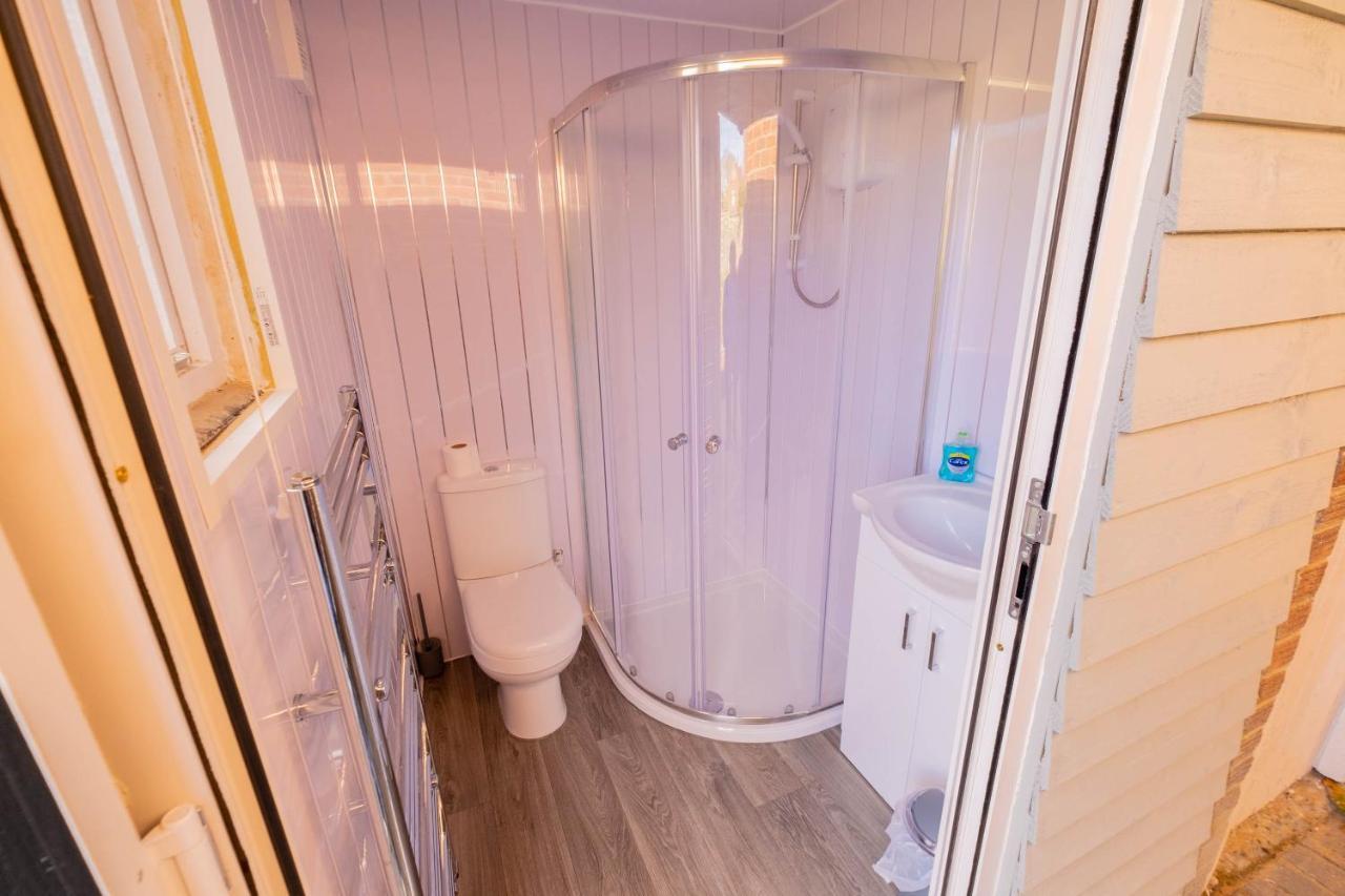 Spring House With Private Parking Villa Кентърбъри Екстериор снимка