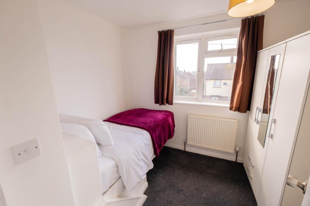 Spring House With Private Parking Villa Кентърбъри Екстериор снимка